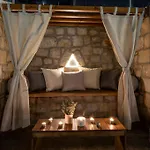 Esotico Escape Villa *
