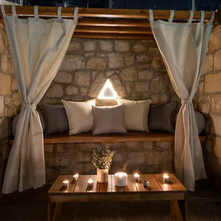 Esotico Escape Villa *