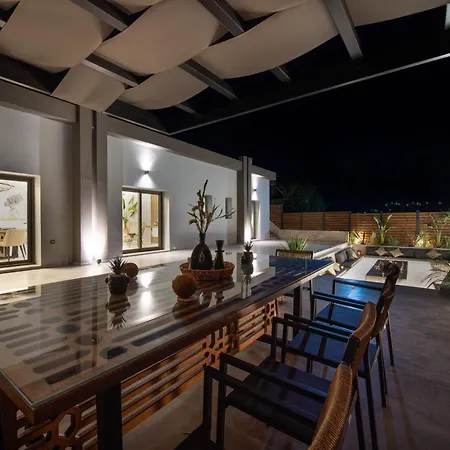 Esotico Escape Villa Hanya